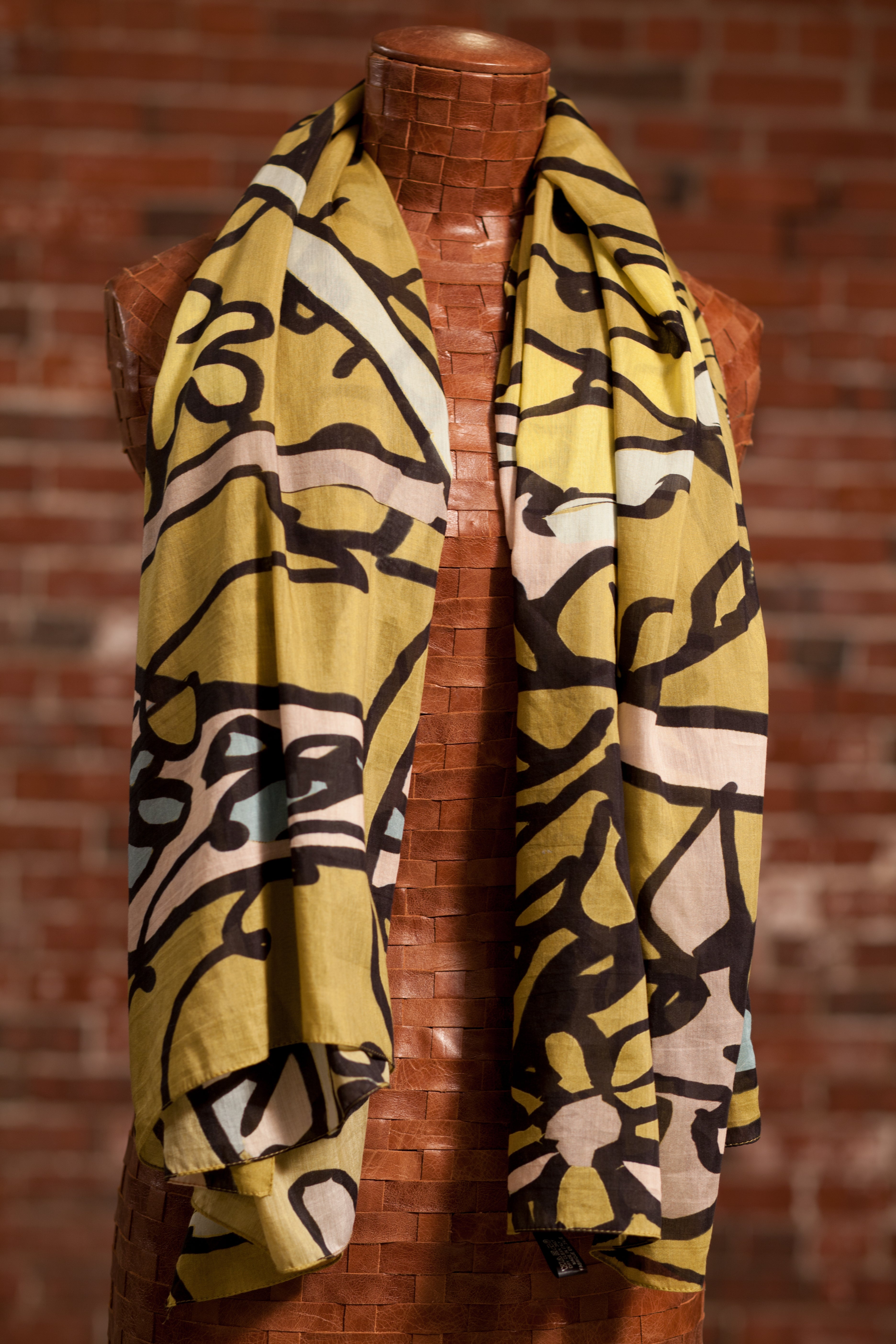 Gnawa Lila Cowrie Jaune
