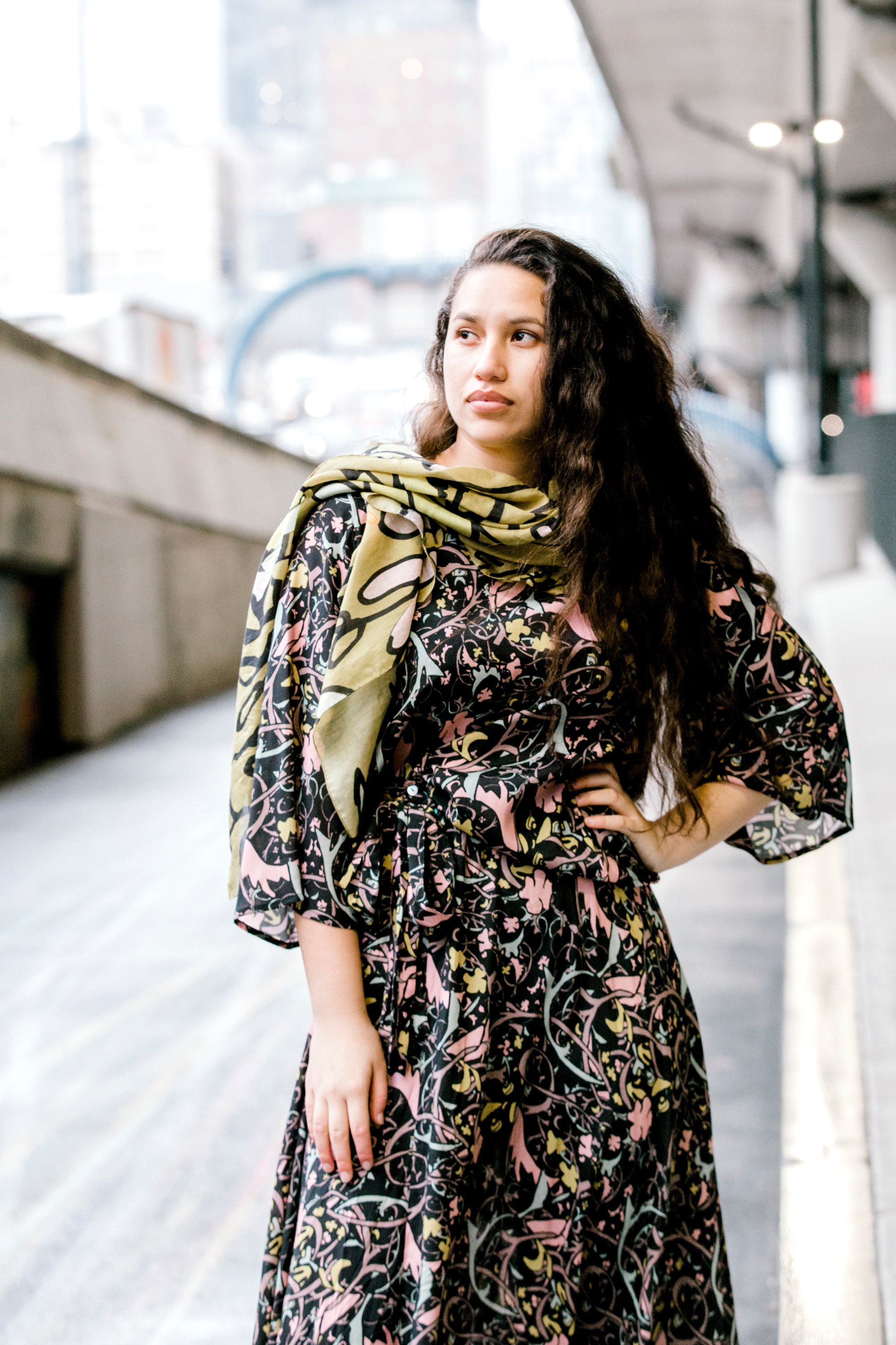Gnawa Lila Cowrie Jaune